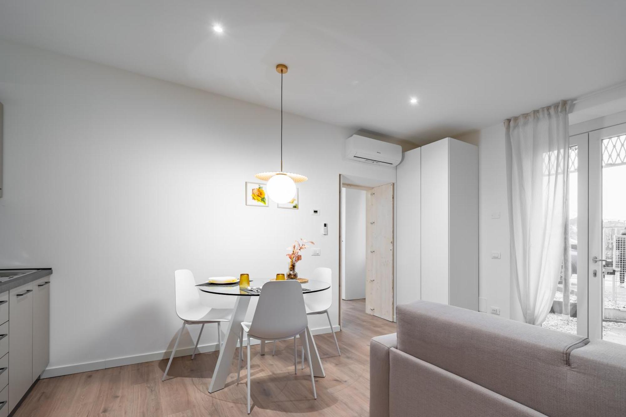 Cascina Conicchio - Metro Station - By Host4U Apartment Brescia Exterior photo