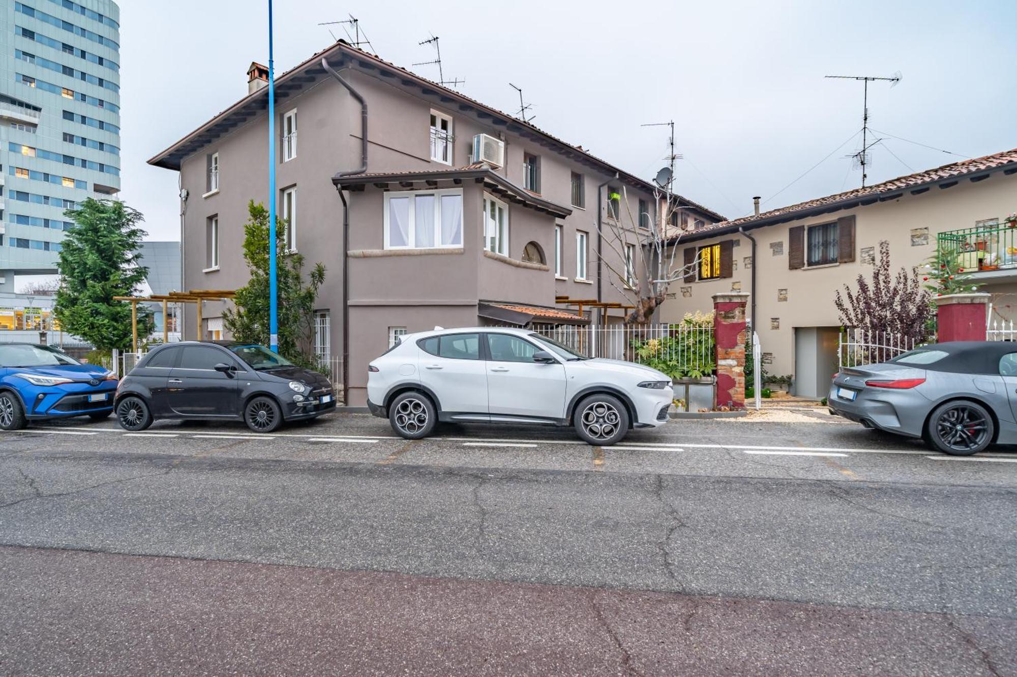 Cascina Conicchio - Metro Station - By Host4U Apartment Brescia Exterior photo