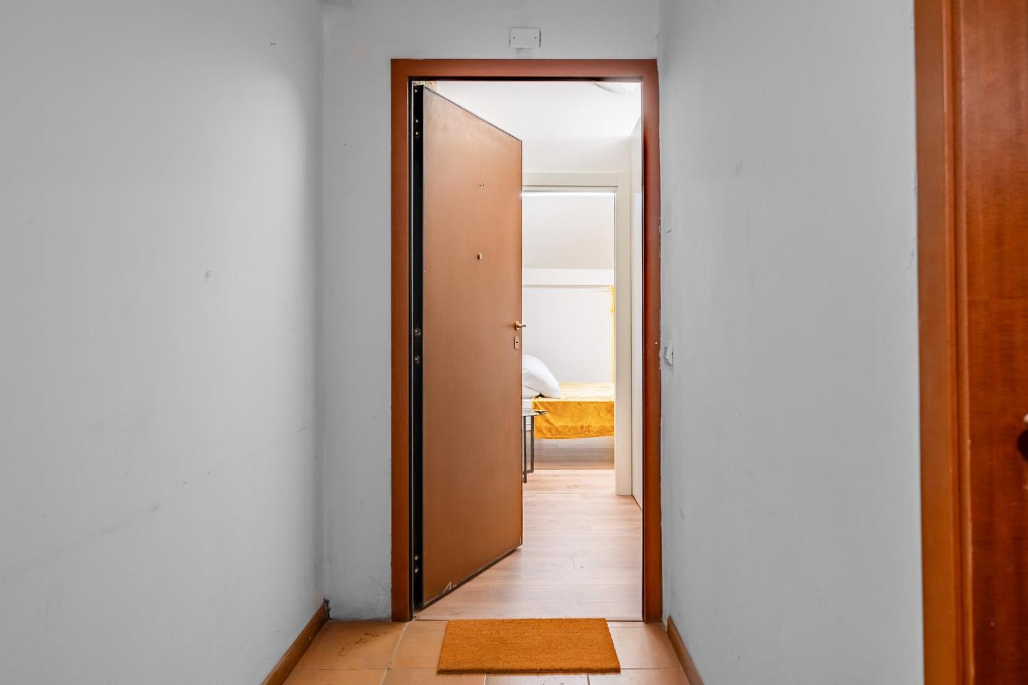 Cascina Conicchio - Metro Station - By Host4U Apartment Brescia Exterior photo